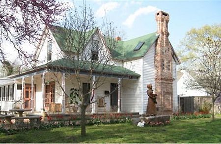 The Manor Bed And Breakfast Norman Exterior photo